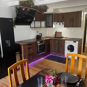 Moderne Et Chaleureux Appartement Briançon